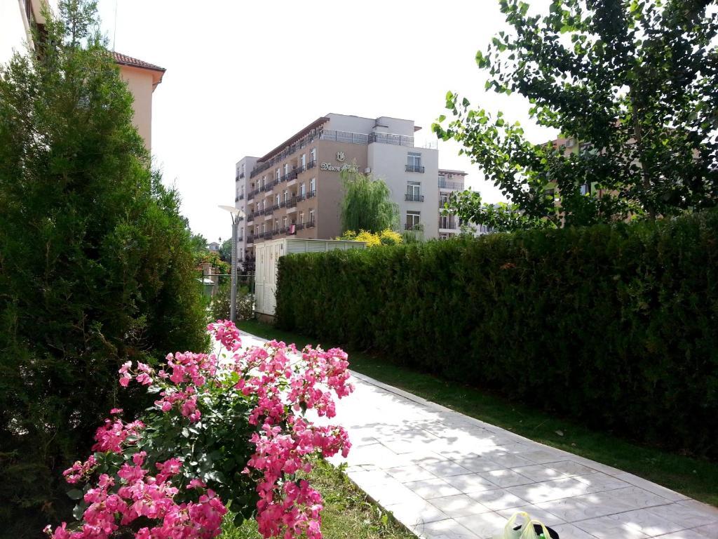 Eden - Menada Apartments Sunny Beach Dış mekan fotoğraf