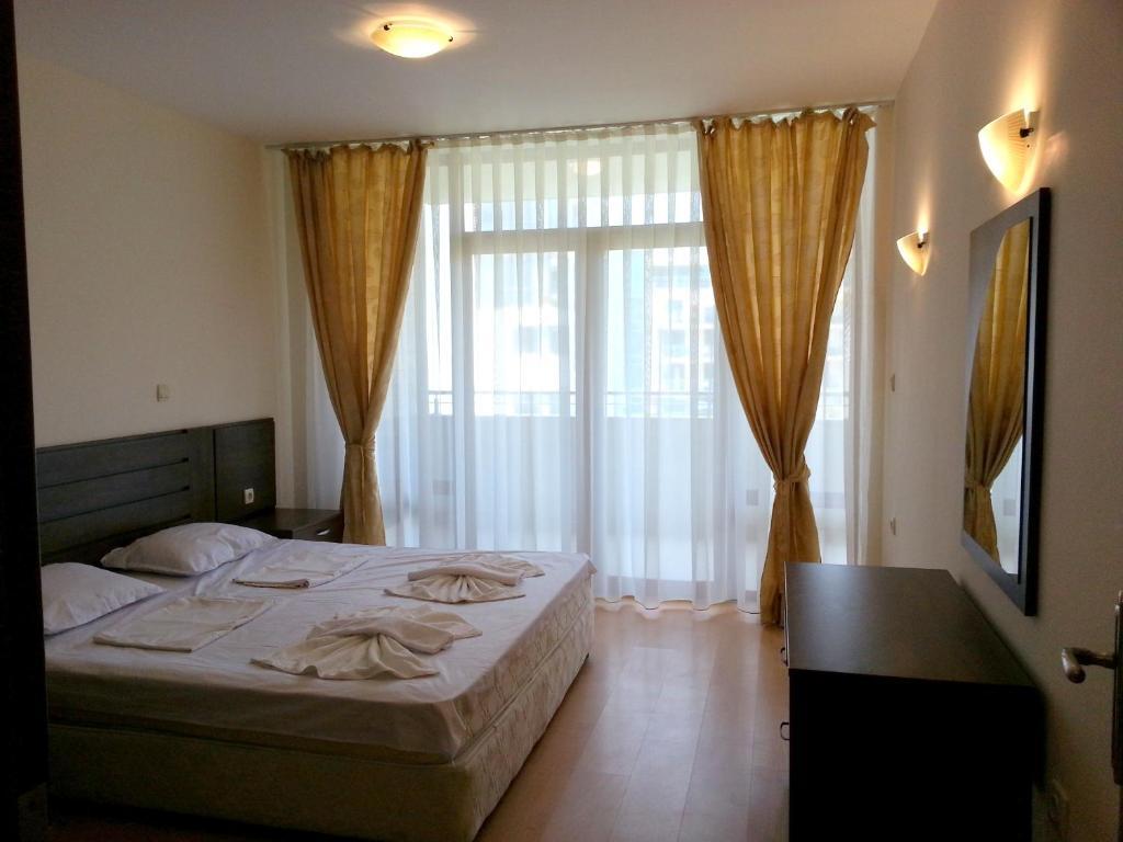 Eden - Menada Apartments Sunny Beach Oda fotoğraf