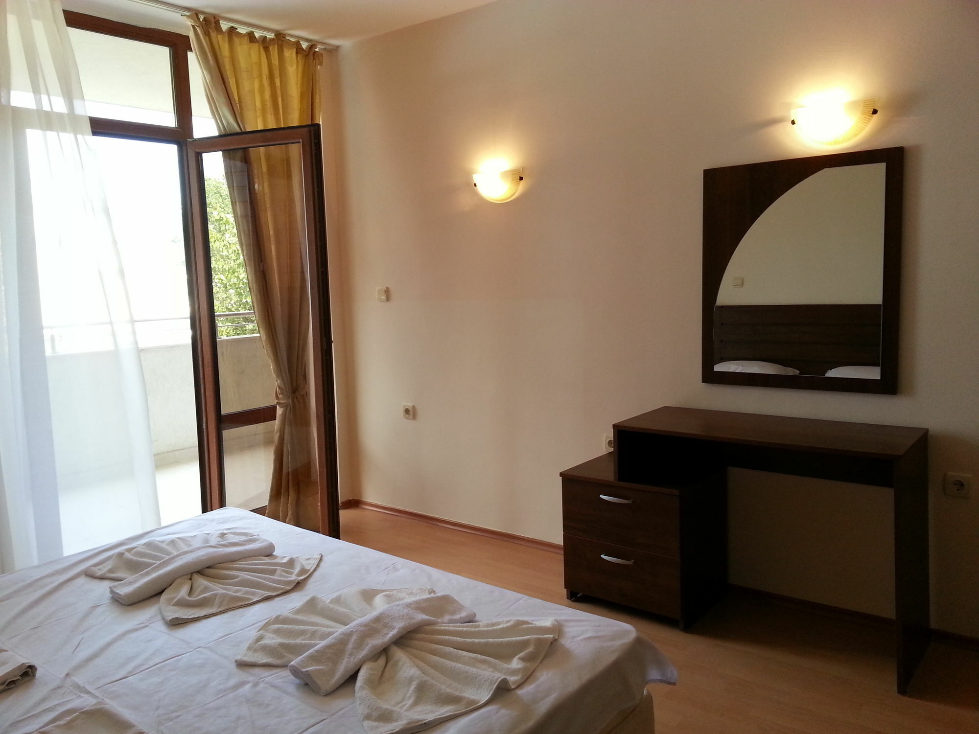 Eden - Menada Apartments Sunny Beach Dış mekan fotoğraf